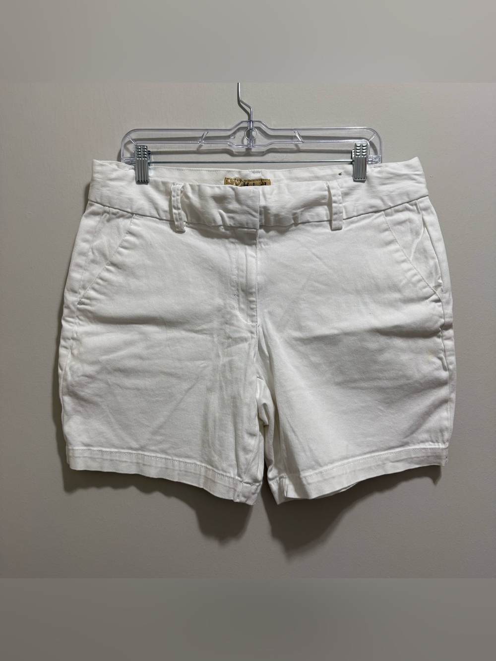 Hybrid & company White Casual Shorts